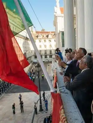 Tugaleaks apresenta queixa contra Cavaco Silva e António Costa